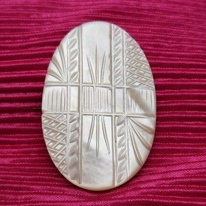 BROOCH Mother of Pearl Carved